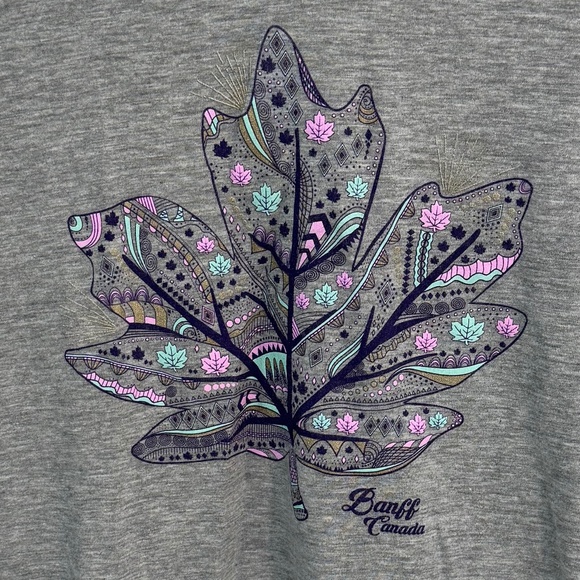 Gray Long-sleeve souvenir tee from BANFF, CANADA - Picture 3 of 3